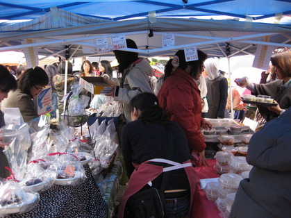 2012-03-17_Food_Sale_Pic3
