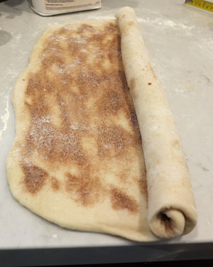 2017-03-02-cinnamonroll6