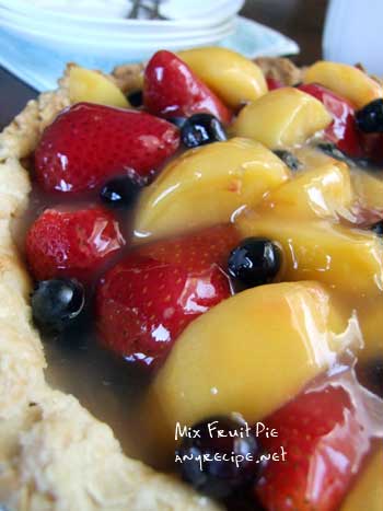 2014-05-30-mixfruitpie2