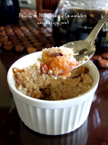 2013-07-30-peachcrumbles1