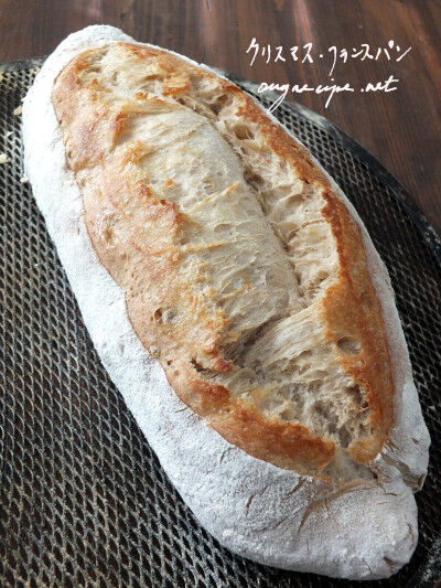 2024-12-23-xmasbread15