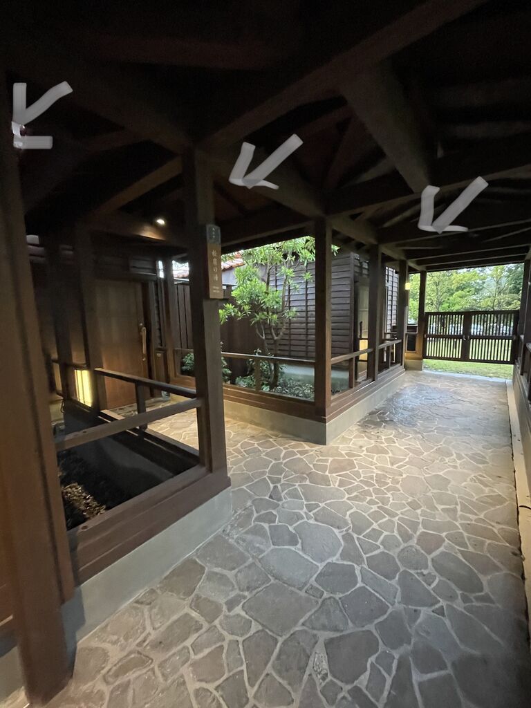 DA15CCDB-2F17-4C13-8DFF-46E48A67924C