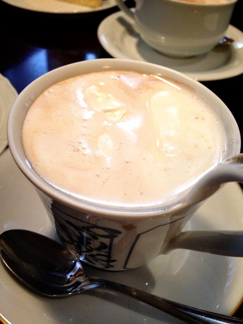 宮越珈琲でカフェクレームとウィンナーコーヒー飲み比べ 悦いぞ悦いぞ 宮越珈琲でカフェクレームとウィンナーコーヒー飲み比べ 悦いぞ悦いぞ