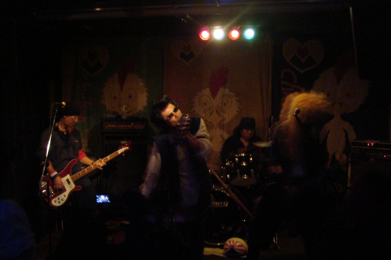 11 5土曜日 Sixnine Rocks Ben S Pop Club ヘロインロッカーズのレポ Chickenshack 876描棟のkumiko Vol2