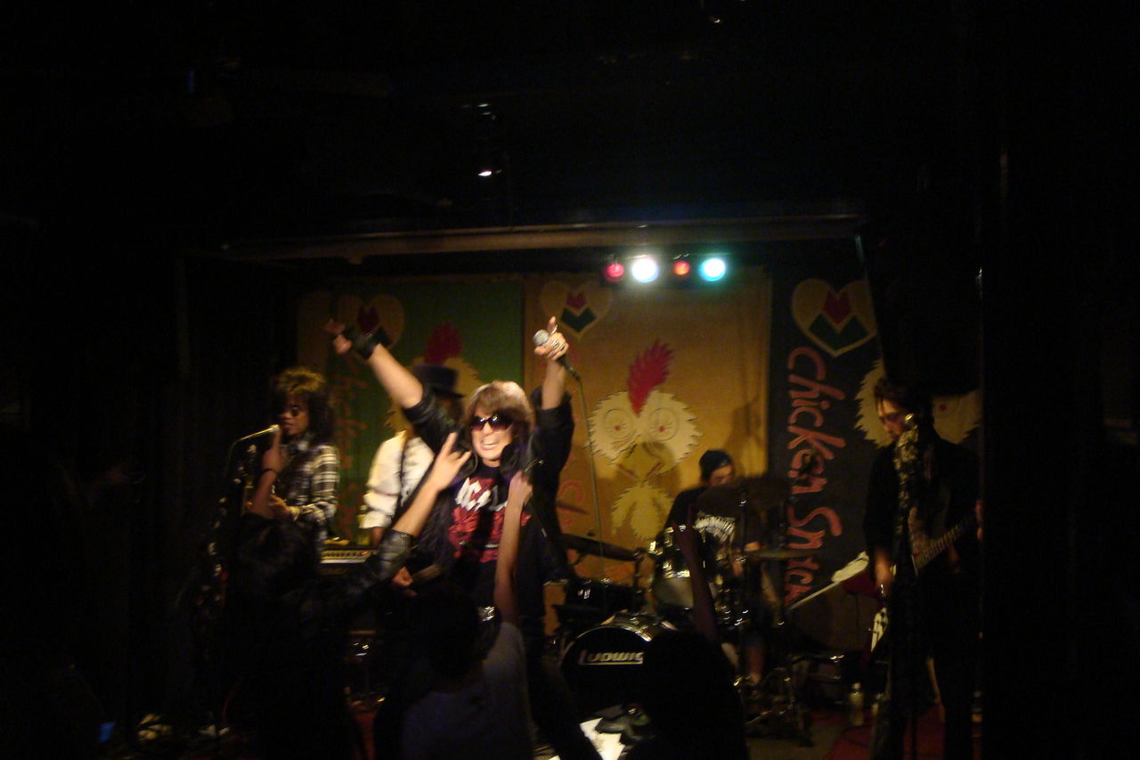 11 5土曜日 Sixnine Rocks Ben S Pop Club ヘロインロッカーズのレポ Chickenshack 876描棟のkumiko Vol2