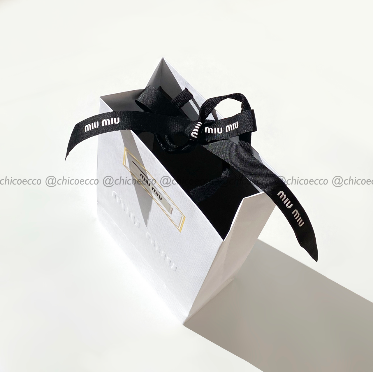 リベンジ🐱MiuMiu（ミュウミュウ）ホリデーラッピング2022 : ちこえ