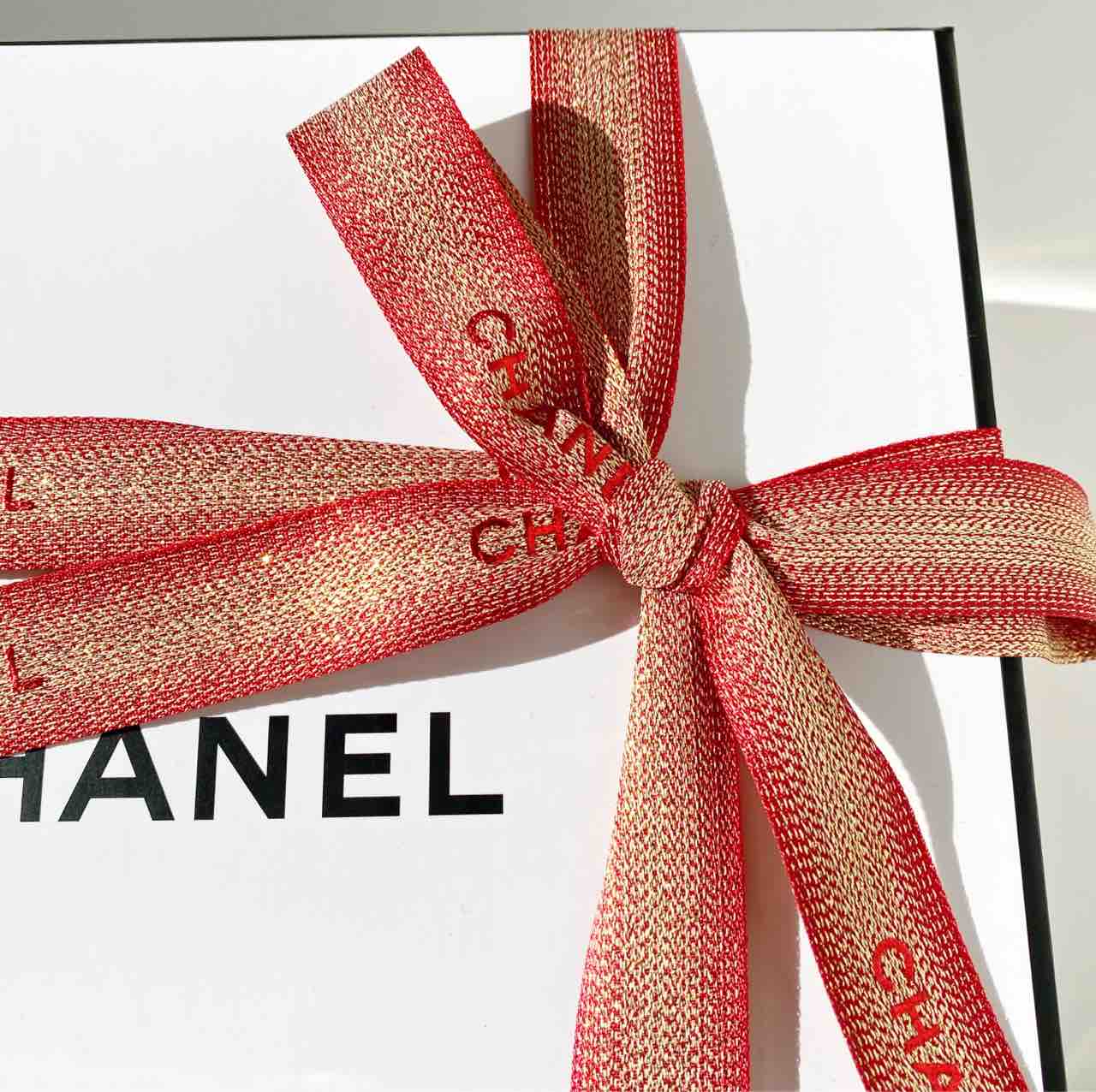 CHANELホリデー2022有料BOXラッピングはどんな感じ?【写真10枚以上