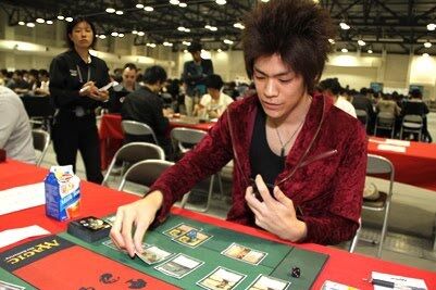 あくあ選手が、脱サラして専業プロゲーマーを目指すことを発表。マジック:ザ・ギャザリングで世界大会出場経験アリ、格ゲーをカードゲーマーの視点で攻略する理論派プレイヤー