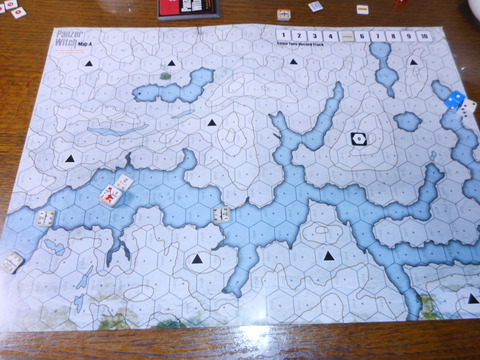 T5 空母発見、対空砲当たらず