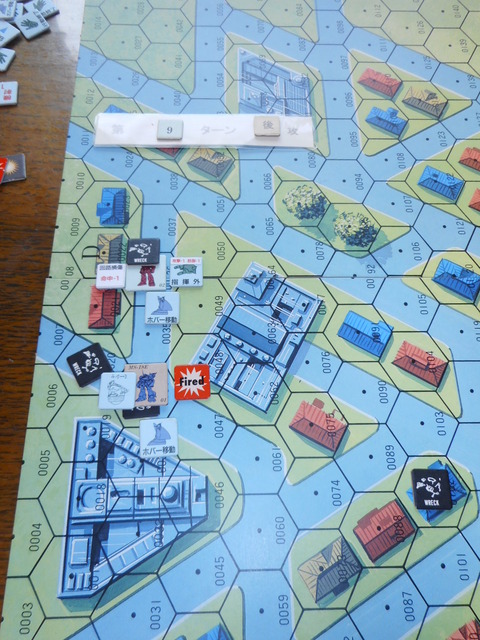 T10 背後に回り込んだケンプファーの一撃