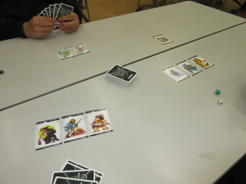 序盤は、光の陣営は一つのみ。