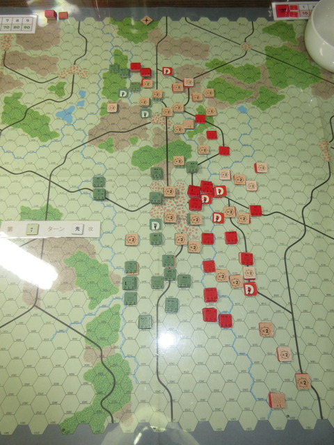 T7A　防衛隊背に入るアメリカ軍