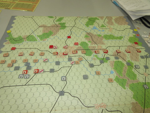 ともに、陣地でにらみ合い終了