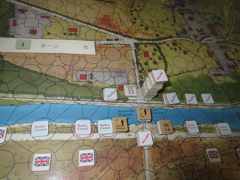 T4Br 3個小隊が被害を受け混乱するも、突進してきた敵1個分隊を殲滅