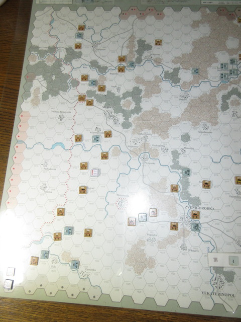 T4S西部 ZVENIGORODKAを通過し、中央へ