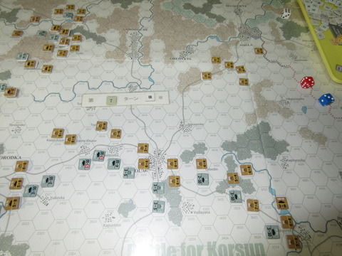 T7D 東部では重戦車を先頭に、北西方向へ押し上げる