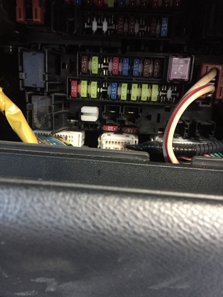 モビリオスパイクのヒューズ交換 Chihiro Machida