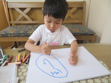 8お絵描き中