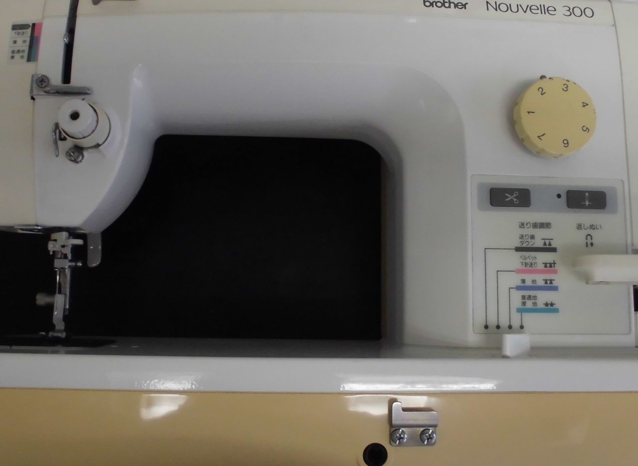 ブラザー職業用ミシンNouvelle 300 TA3-B629