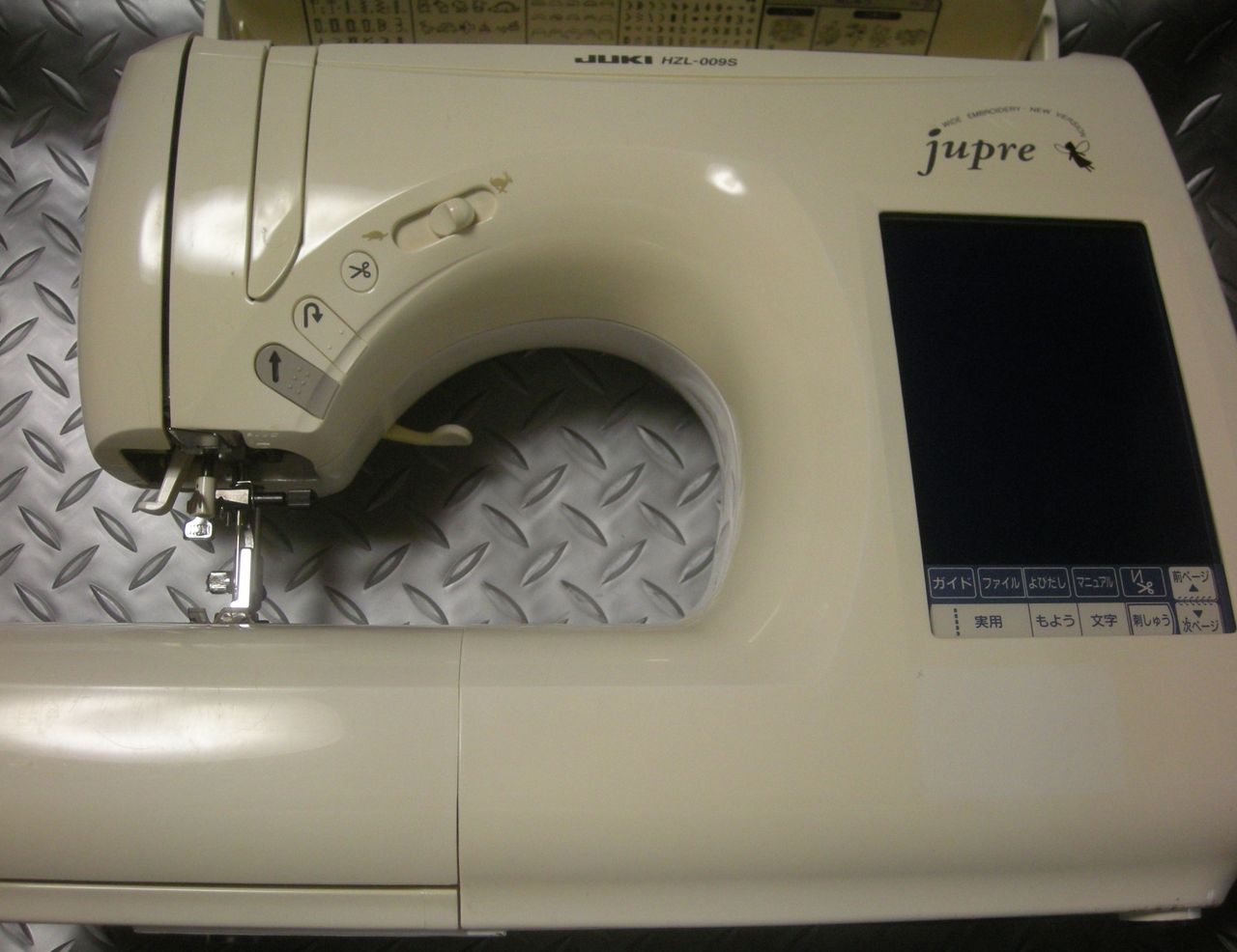 JUKI 刺繍ミシン HZL-009 ジュプレ 修理必要 ジャンク JUKI 刺繍ミシン HZL-009 ジュプレ 修理必要 ジャンク