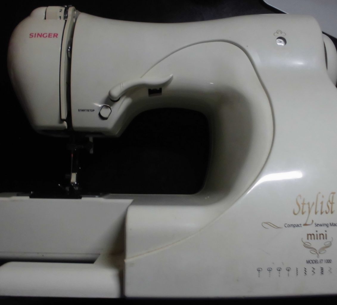 SINGERミシン修理｜MODEL-ST1000｜釜に糸が絡まりミシンが動か