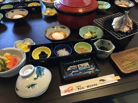 日間賀島6 竜宮城 再び 朝酒からそのまま 乙姫 での海鮮大宴会 酒徒善人 日間賀島6 竜宮城 再び 朝酒からそのまま 乙姫 での海鮮大宴会 酒徒善人