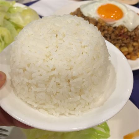 マカオ カルロス マカオ家庭料理の名店で 理性的な腹八分 吃尽天下