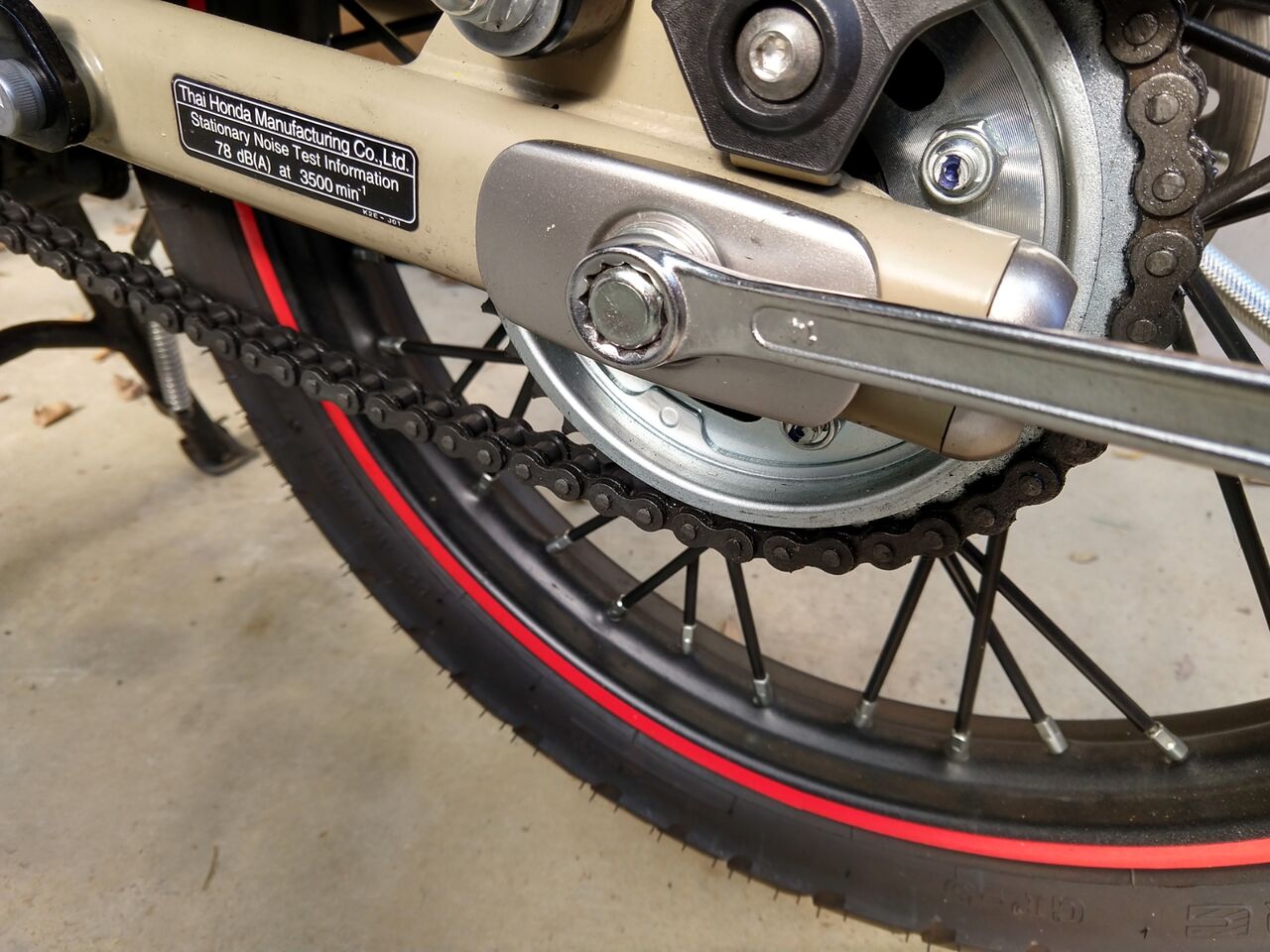 Ct125のチェーン調整をしました ちか と まどか のお散歩日和٩ W و Ct125ハンターカブ雑記帳