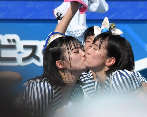 【HKT48】村川緋杏、野外チュー写真を撮られてしまうｗｗｗ【びびあん】