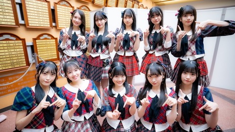 【AKB48】17期のこと全然知らなかったけど表情のない、ダンスが遅れがちの子がいた