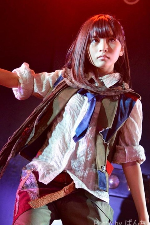 【悲報】AKB48福岡聖菜は眼鏡かけたオッサンが嫌い