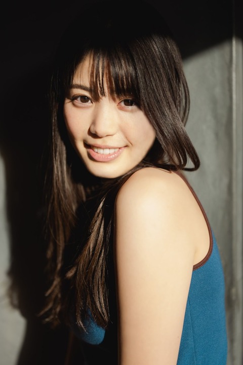 “きつねダンス”滝谷美夢が初グラビア ホテルでの撮影では艶やかな表情も