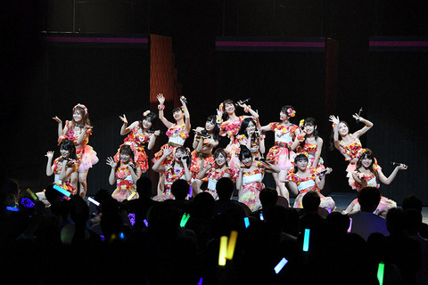 【疑問】AKB48って確実に給料下がってるよね？どれぐらい下がってんだろ？
