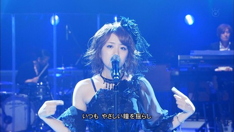 AKB48のライブも生バンドでやろうぜ!!