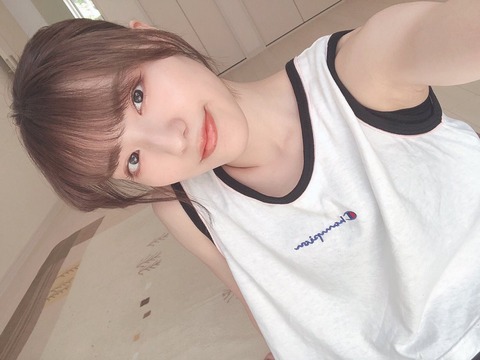 【NMB48】井尻晏菜「鬼滅の作者が女性で話題に?そんなん言ったら「ガラスのI LOVE YOU」書いたの秋元先生だけどな 気持ちが伝わるかなかなだけどな」