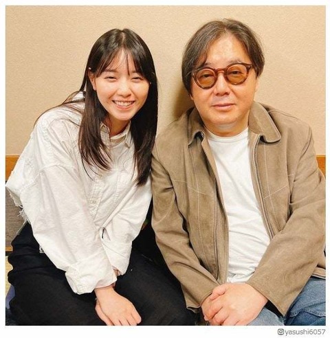 秋元康ってせいぜい年間数千万しか使わないだろ?なんで金欲しがるの?