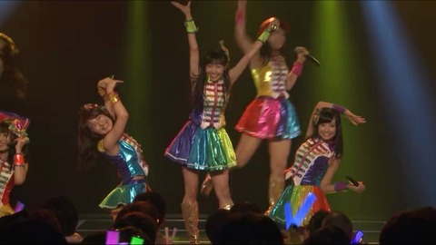 SKEの公演ってダンス必死すぎて顔の表情怖くない?