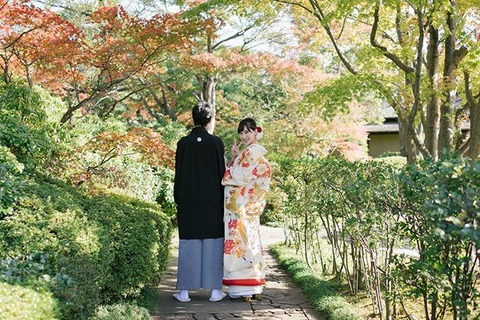 【朗報】元AKB48鈴木紫帆里が結婚!