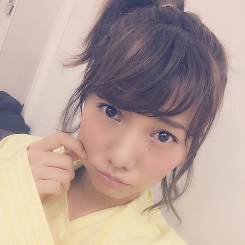 【文春】AKB48高城亜樹がJリーグコーチとお泊まりデート!!!