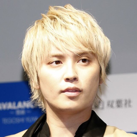 【悲報】柏木由紀さんの「元カレ」手越祐也さんが芸能関係者に「テレビ出して!」と懇願