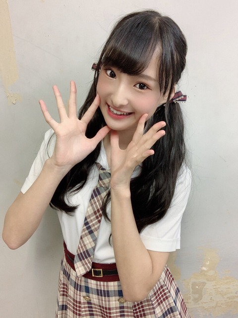 【大悲報】NMB48岡本怜奈ちゃん(中学生)が衝撃告白!「学校の校則で下着の色が決まっていて、時々だけど下着の色チェックもある。」