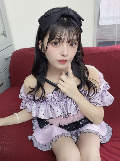 【アイドル】葉山かえで（25）、外出中に突然意識失い床に顔面強打で歯3本が根元から折れる