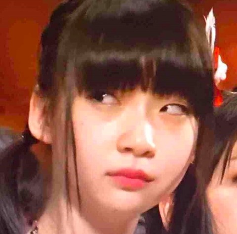 【疑問】荻野由佳と矢作萌夏って普通にしてればよかったのに、何で墓穴掘るのか意味不明なんだが
