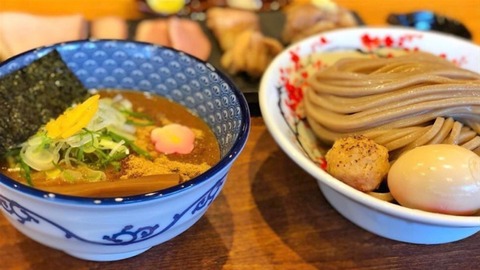 【画像】元バイトAKBのラーメン屋、普通に旨そうと話題に！