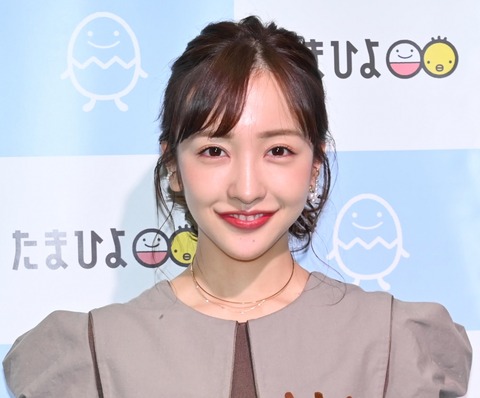 【元AKB48】板野友美、1歳の娘にYouTubeで英才教育 英語でアニメ見せ「いろんな語学を」