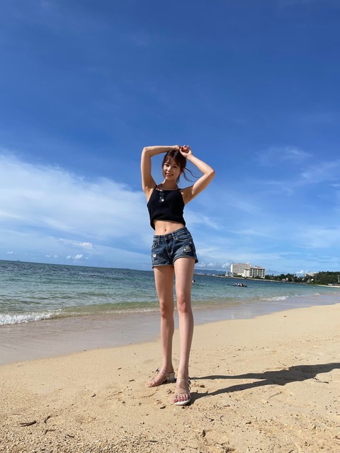 【AKB48】吉川七瀬さんが小田えりなに感化されて、爆乳水着グラビアをやる可能性…