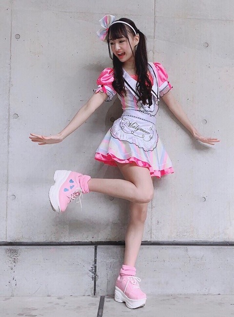 【NMB48】岡本怜奈ちゃんの握手会の服装がなんか凄いｗｗｗ【れなたん】