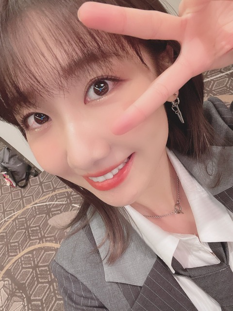 【AKB48】柏木由紀さん、大家志津香の卒業に「同じ歳、仲良しメンバーの卒業は寂しいよう...」