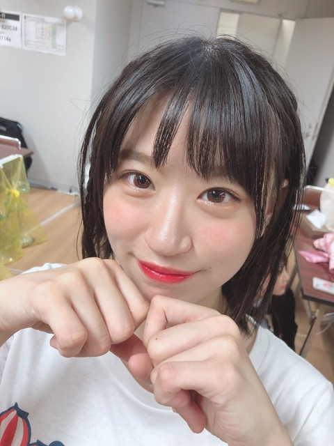 【画像】NMB48上西怜ちゃん、お●ぱいだけじゃなく顔もかわいい