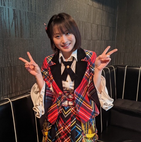 【AKB48】坂口渚沙、久々の謎仕事生配信「第2回宇宙人カラオケ大会」